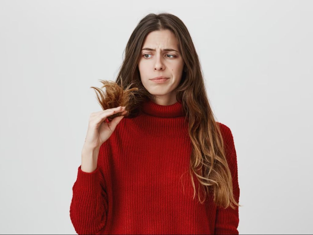 5 Perawatan Alami untuk Rambut Kering yang Bisa Kamu Coba di Rumah