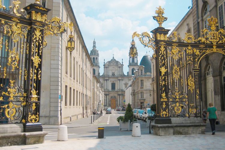Place Stanislas: Temukan Pesona Tempat Terkenal di Jantung Kota Nancy, Prancis