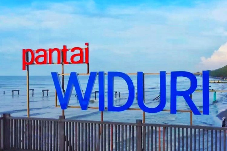 Fakta dan Mitos Pantai Widuri, Pemandangannya Menawan Ada Makam Keramatnya