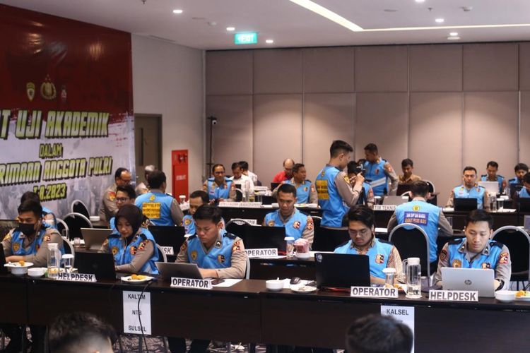 Perdana! Polri Bentuk Posko Monitoring untuk Pantau Penerimaan Anggota Polisi