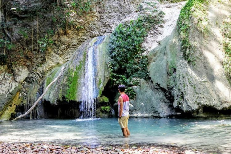 Indahnya Air Terjun Fatu Ike, Surga Tersembunyi di NTT Cocok Buat Cari Ketenangan