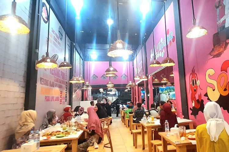Hidangan Seafood di Medan, Kuliner Khas yang Dinikmati dengan Cara Mukbang