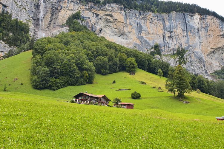 Desa Lauterbrunnen, Pesona Cantik Swiss yang Memukau Mata