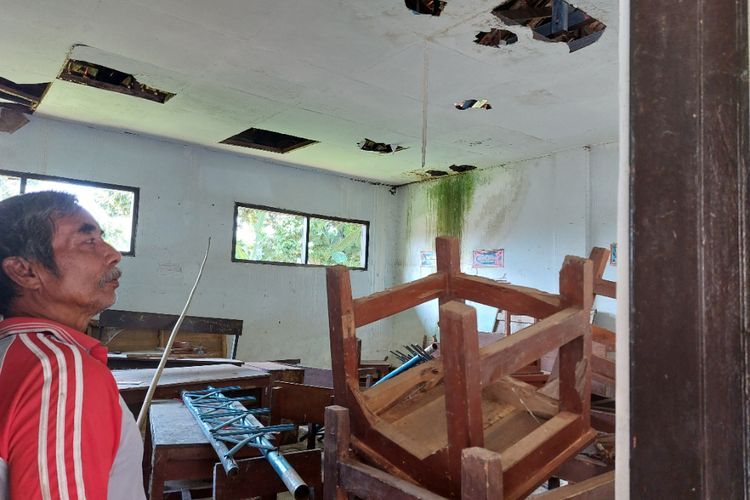 Tolong! Bangunan Sekolah di Jember Rawan Ambruk, Siswa Belajar Dibayangi Maut