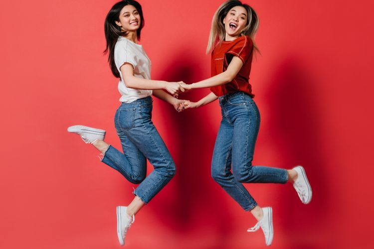 Siklus Menstruasi Sering Sama atau Berdekatan dengan Bestie? Simak Faktanya Berikut!