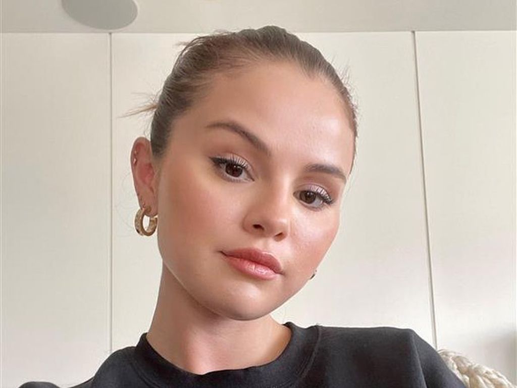 Lewat Video TikTok, Selena Gomez Bantah Rumor Kencan dengan Zayn Malik