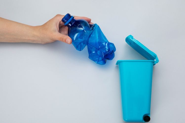 Sampah Plastik Mudah Didaur Ulang Loh, Yuk Kumpulin daripada Buang Sembarangan