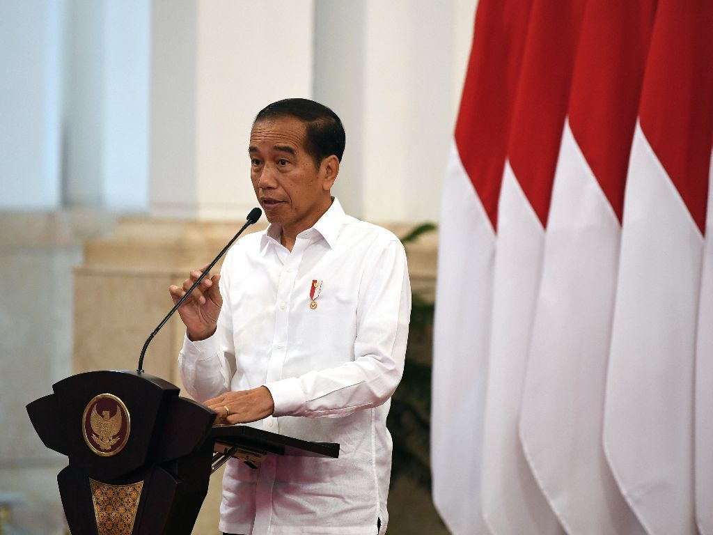 Presiden Jokowi Ogah Dikaitkan Isu Munaslub Golkar Lengserkan Airlangga Hartarto: Bukan Urusan Kita!