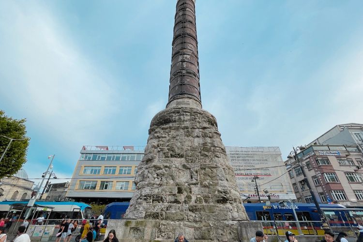 Misteri Column of Constantine: Simbol Kekuatan dan Kejayaan Kekaisaran Romawi Timur