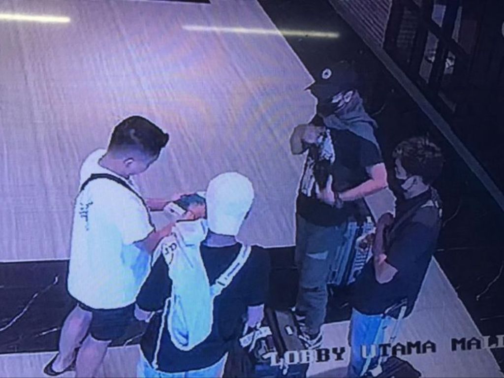 3 Calon PMI yang Mau Dijadikan Admin Judi Online Diamankan Polisi di Pelabuhan Batam