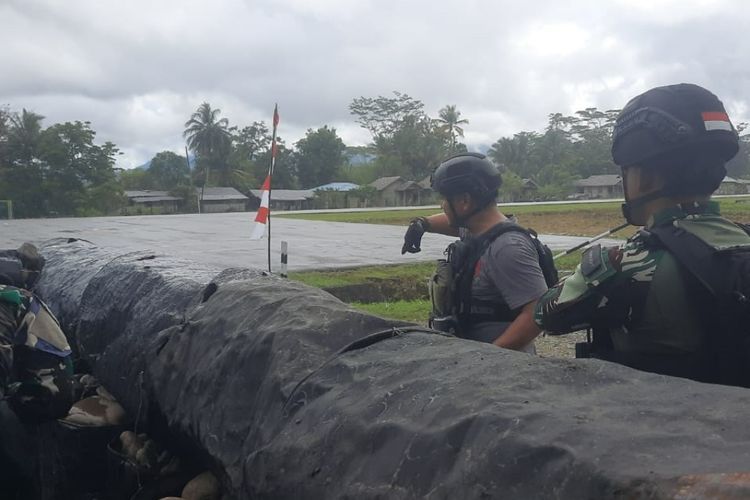 BREAKING NEWS! KKB Hujani Tembakan di Bandara Kenyam Papua!