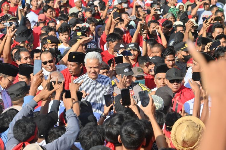 Gerakan Wanita Nelayan Pangandaran Deklarasi Dukungan 'Ganjar Presiden 2024'