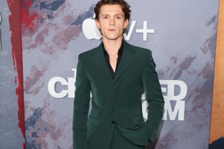 Tom Holland Akui Serial Terbarunya ‘The Crowded Room’ Dapat Ulasan yang Buruk