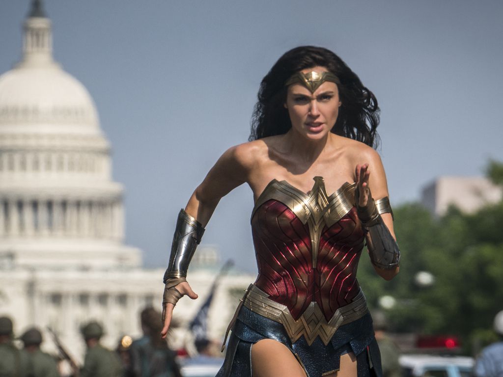 Gal Gadot Sebut ‘Wonder Woman 3’ Masih dalam Pengembangan James Gunn dan Peter Safran