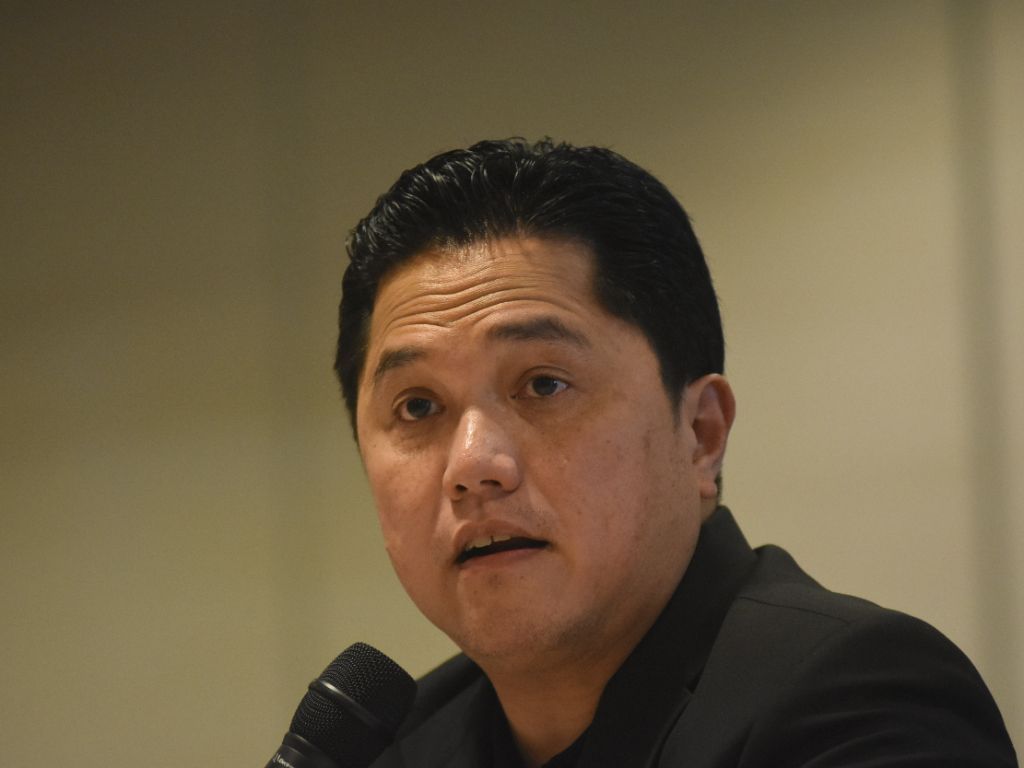 PSSI Salurkan Bantuan Usaha dan Kesehatan kepada Kurnia Meiga