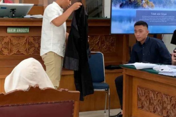 Mario Dandy Bantah Kesaksian Mantan Kekasihnya Anak AG di Persidangan 