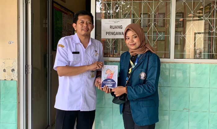 Cetak Generasi Penulis Muda Kreatif Melalui Metode Nature Learning dalam Penulisan Puisi