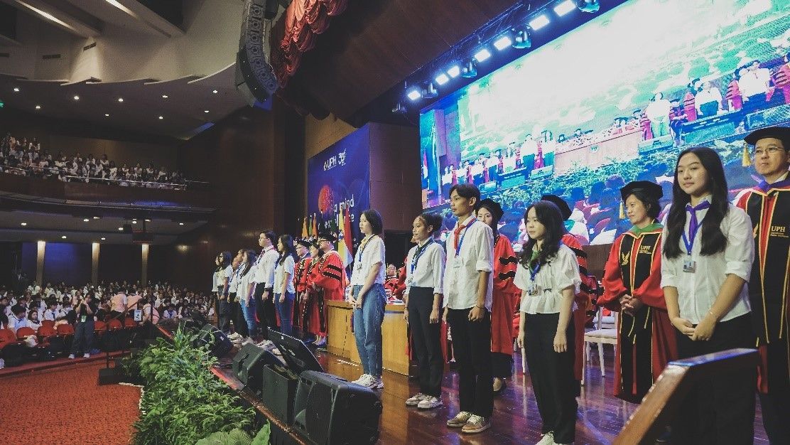 UPH Festival 2024: Sambut Lebih dari 5.000 Mahasiswa Baru, UPH Dorong Mahasiswa Bijak Manfaatkan Teknologi AI