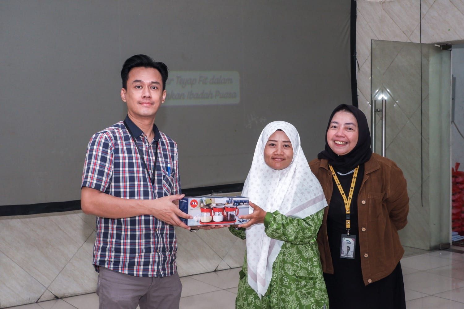 Dosen BSI Berikan Pelatihan Video Kreatif Untuk Medsos Kepada Pengurus Cabang Fatayat NU Kota Tangerang