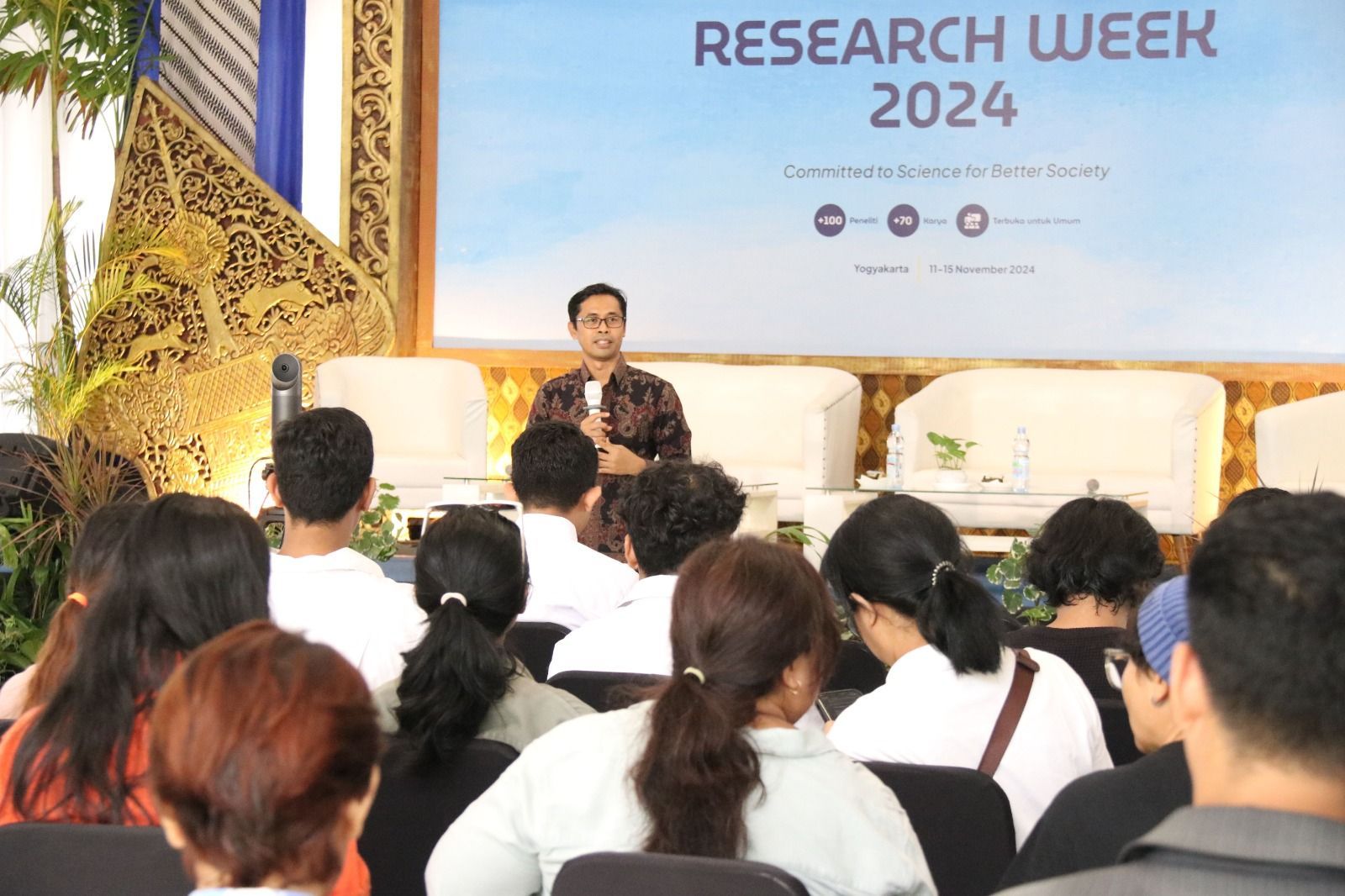 Fisipol UGM Gelar Research Week 2024, Sajikan Puluhan Riset dan Kajian