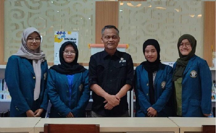 Magang Perpustakaan FIB Undip: Mahasiswa Beraksi, Koleksi Tertata, Layanan Makin Berkualitas!