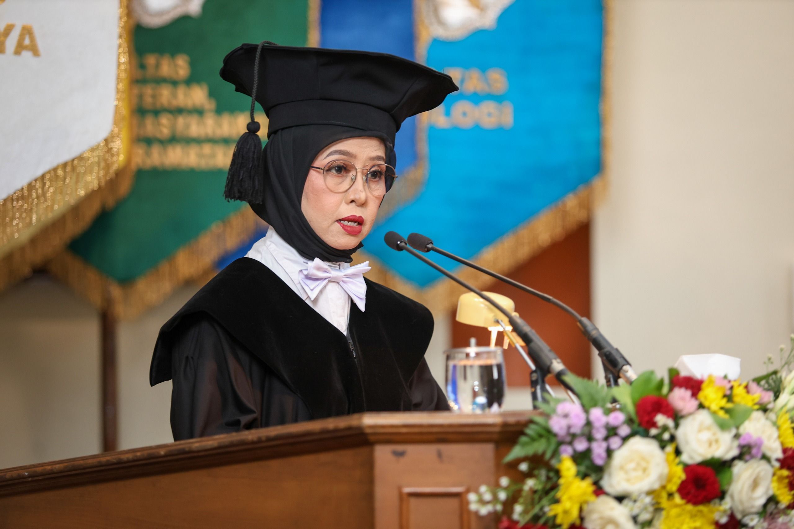 Professor Anggraeni Dikukuhkan Guru Besar UGM Bidang Arkeologi Prasejarah, Pidatonya Singgung Hal Ini