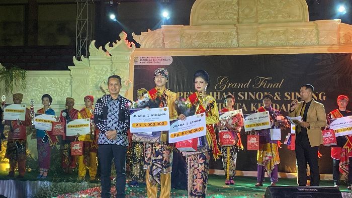 Tania dan Atha Terpilih Sebagai Sinok-Sinang Kabupaten Kendal 2023, Ini Pesan Bupati Dico!
