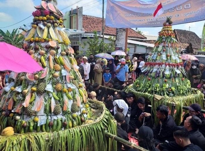 Mengintip Meriahnya Sedekah Bumi dan Kirab Budaya di Desa Takeranklating Lamongan