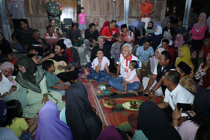 Cek Realisasi Bantuan Penanggulangan Kemiskinan, Gubernur Ganjar Nginap di Rumah Warga Pati