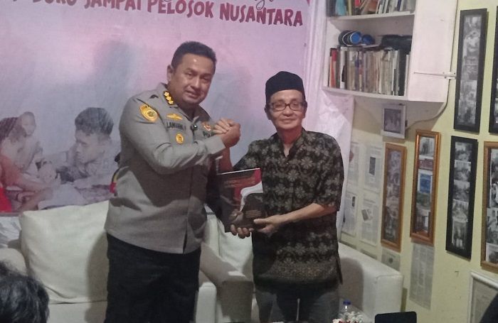 Peduli Literasi di Jaksel, Polda Metro Bagikan Sejumlah Buku