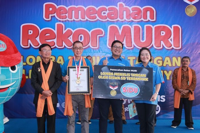 Catat Rekor MURI, SiDU Gelar Lomba Menulis Tangan Siswa SD Terbanyak