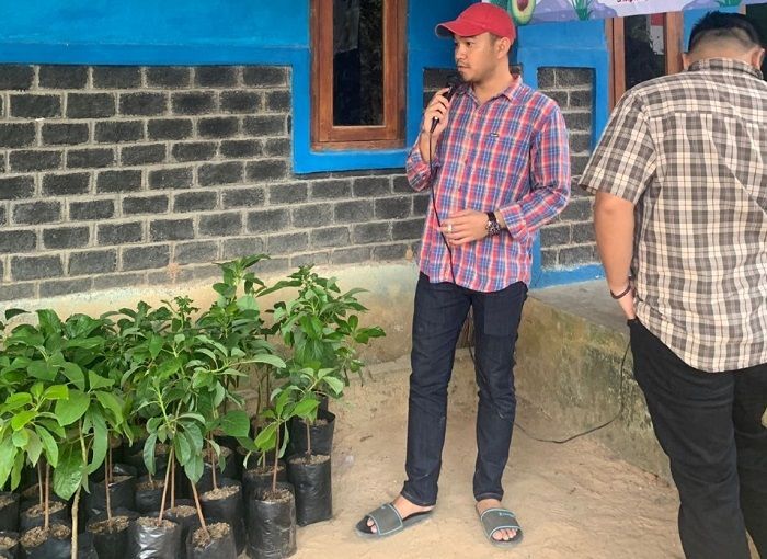 Relawan Orang Muda Ganjar Edukasi Penanaman Alpukat untuk Ketahanan Pangan