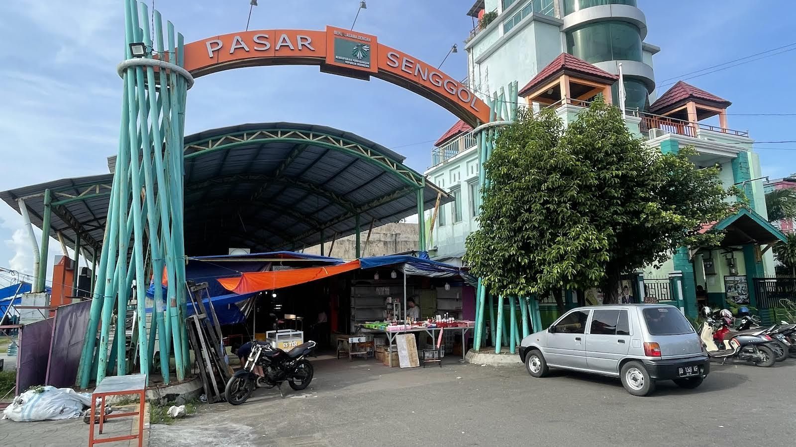 Melihat Bisnis Pakaian Cakar di Kota Parepare, Pedagang Bisa Untung Rp5 Juta Per Bulan