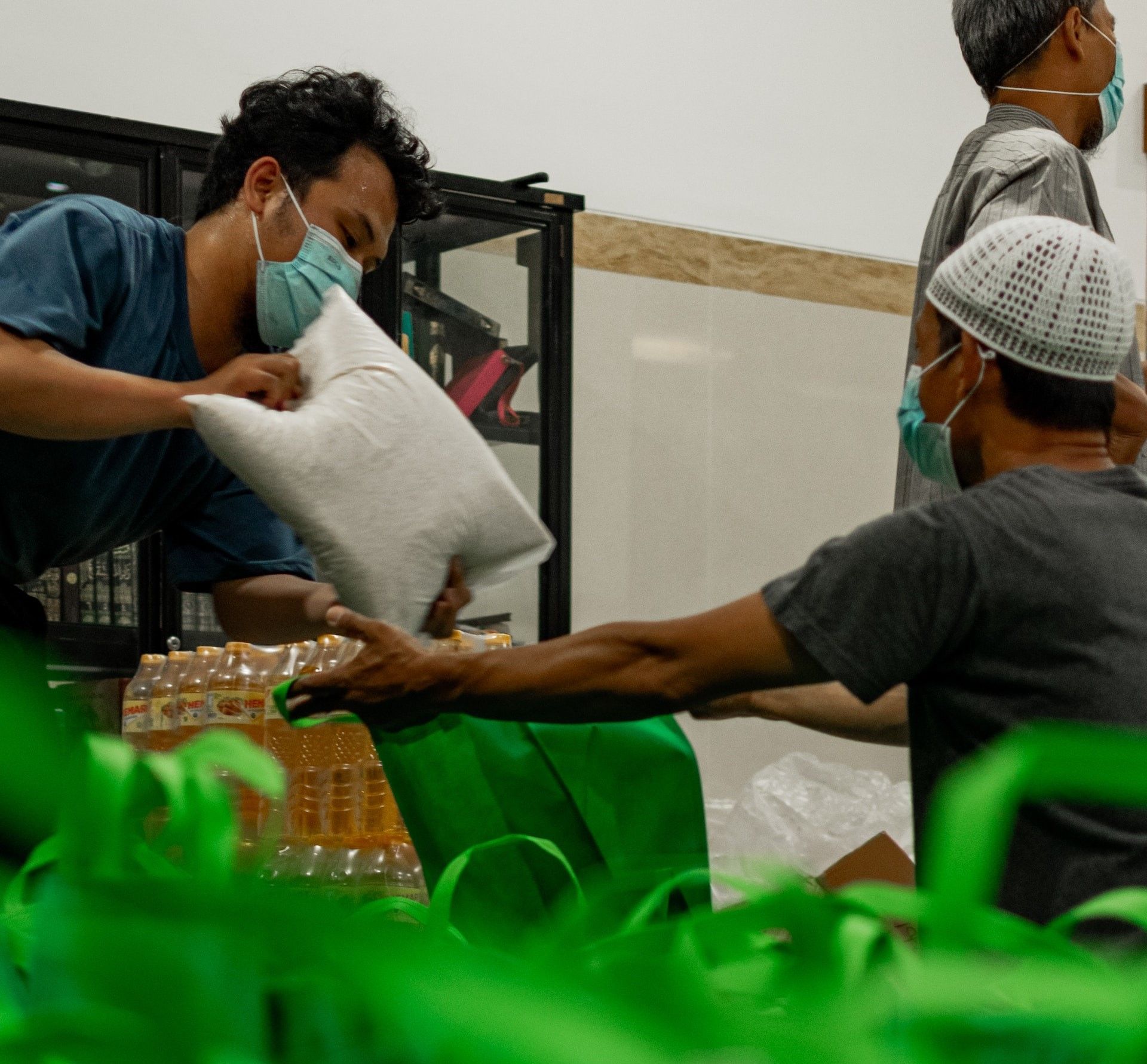 6 Keutamaan Membayar Zakat Fitrah Bagi Kaum Muslimin, Wajib Simak!