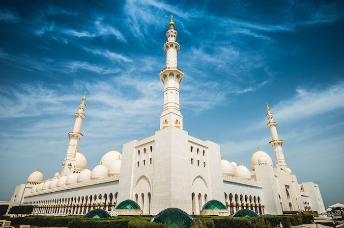 4 Hadits tentang Maulid Nabi Lengkap dengan Dalil Al-Quran