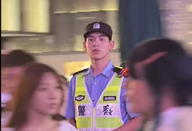 Viral Para Polisi Berparas Tampan Memenuhi Kota Hangzhou China, Ternyata karena Hal Ini