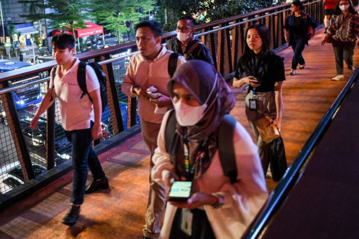 Tantangan Hidup di Ibu Kota: Biaya Hidup Melonjak, UMP Tertinggal Jauh!