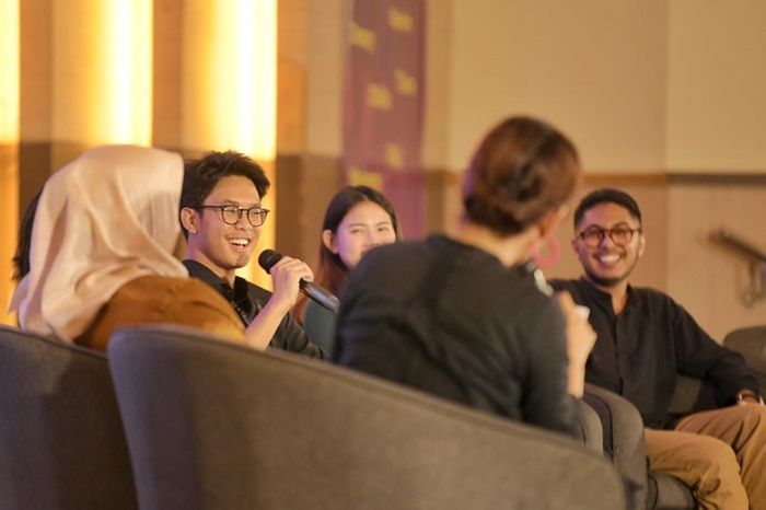 Datang ke Z Creative Talk, Alam Ganjar Sampaikan Pengalamannya Kepada Generasi Muda Bandung