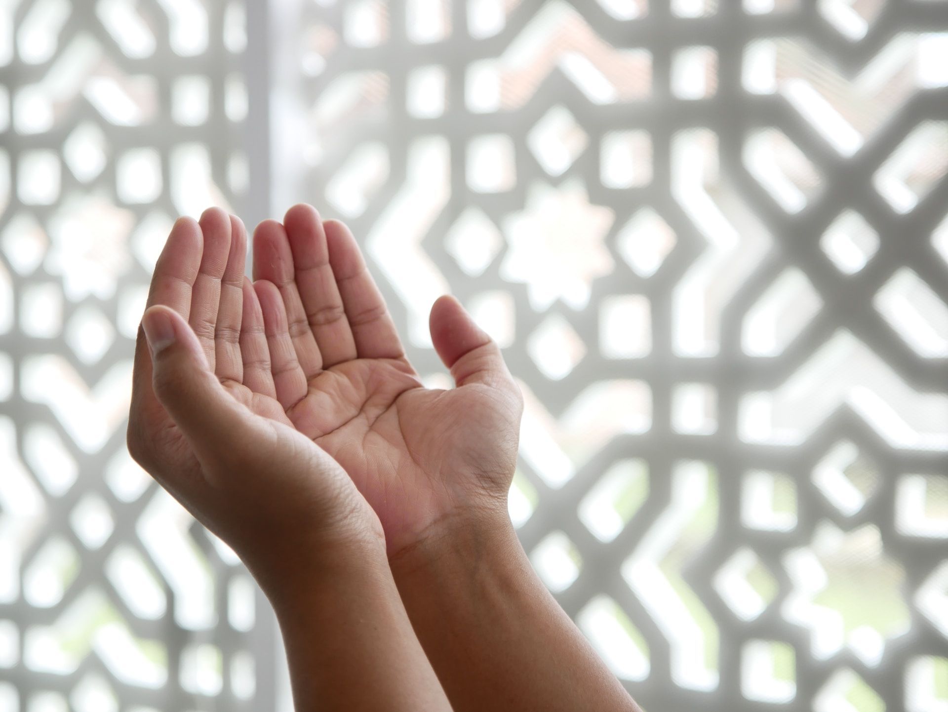 Bacaan Doa Ayat Seribu Dinar serta Latin dan Keutamannya