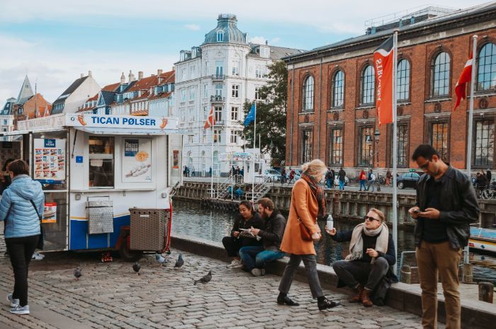 Orang Denmark Manusia Paling Bahagia di Dunia, Apa Rahasianya?