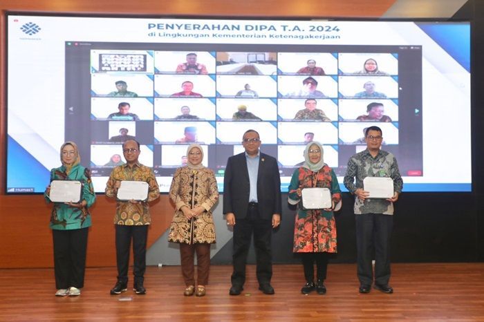 Serahkan DIPA 2024, Menaker: Gunakan Anggaran Secara Disiplin dan Tepat Sasaran
