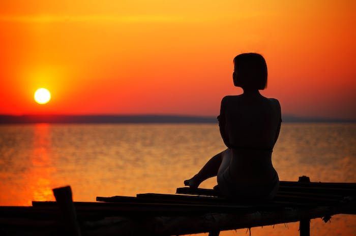 55 Caption Bahasa Inggris tentang Senja, Singkat Aesthetic!