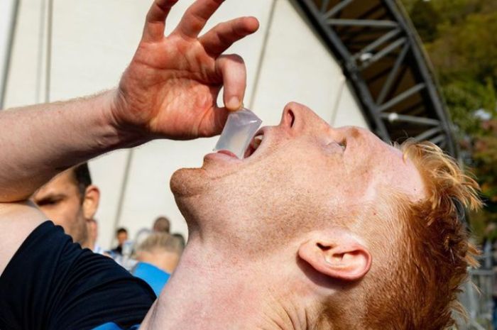 Ooho Waterbomb: Inovasi Kemasan Air Minum Unik yang Bisa Dimakan