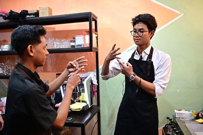 Alam Ganjar Diskusi Bareng Komunitas Kawan Tuli dan Influencer di Kupang, Apa Aja yang Dibahas?
