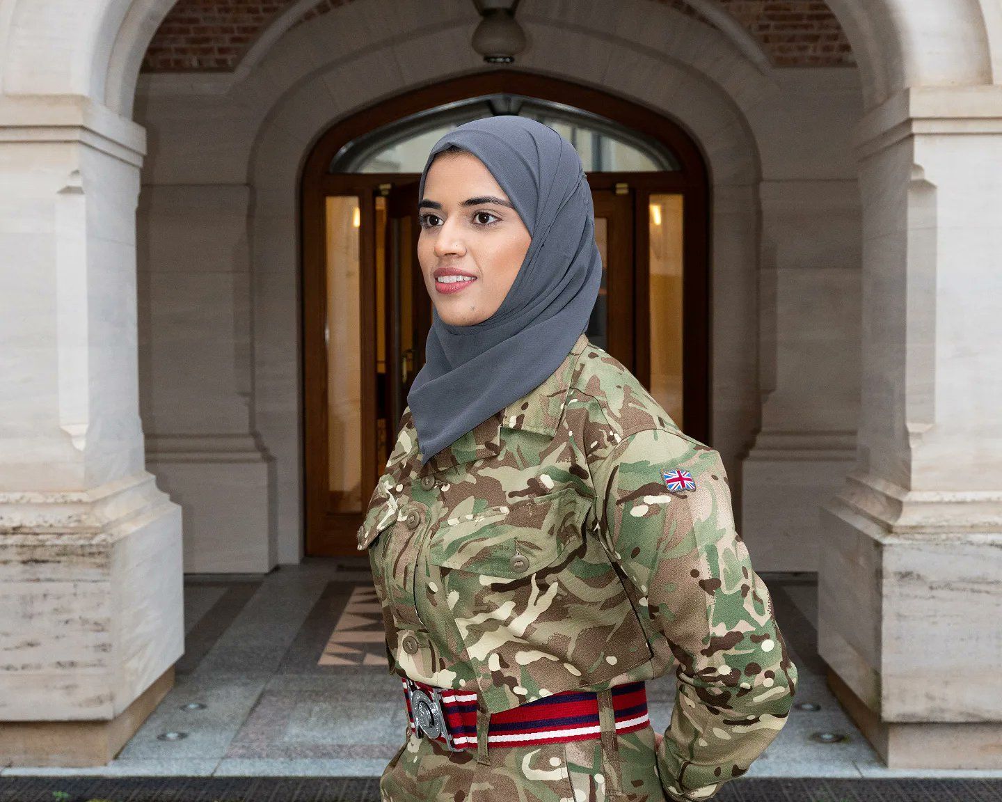 Iqra Shahzadi, Tentara Berhijab Pertama di Inggris Berbagi Kisah Perjuangannya Gapai Cita-cita