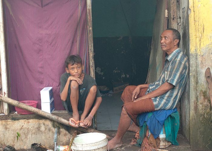 Kisah Pilu Bocah 13 Tahun Rela Putus Sekolah demi Rawat Ayah yang Kena Stroke: Kasihan Bapak Sendirian!