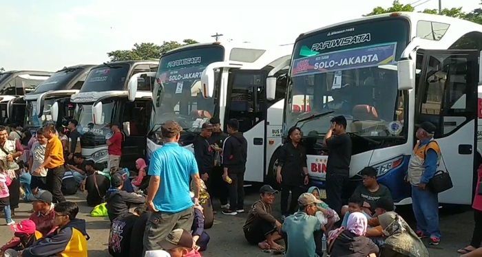 Ribuan Peserta Mudik Gratis Diberangkatkan dari Terminal Tirtonadi Solo, 22 Di Antaranya Disabilitas