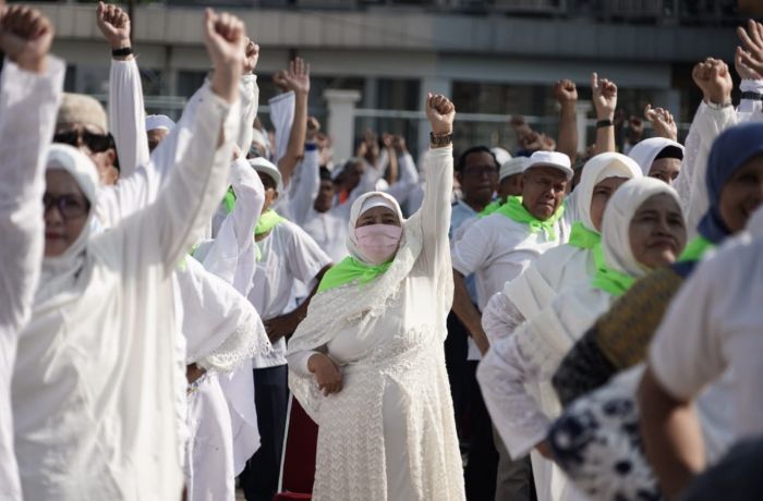 28 Ribu Jemaah Haji Antusias Ikuti Launching Senam Haji Indonesia untuk Menjaga Kebugaran