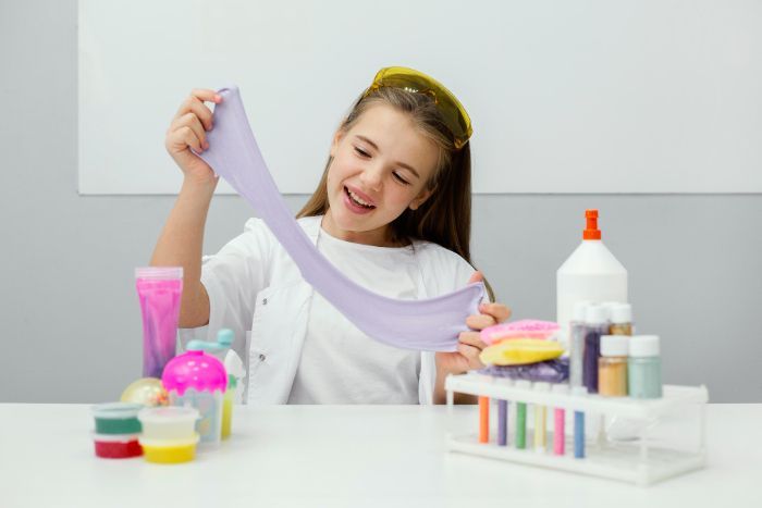 Terkesan Sepele, Ternyata Inilah 5 Manfaat Bermain Slime Untuk Anak-Anak