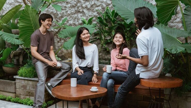 6 Tips Cara Memulai Percakapan dengan Percaya Diri
